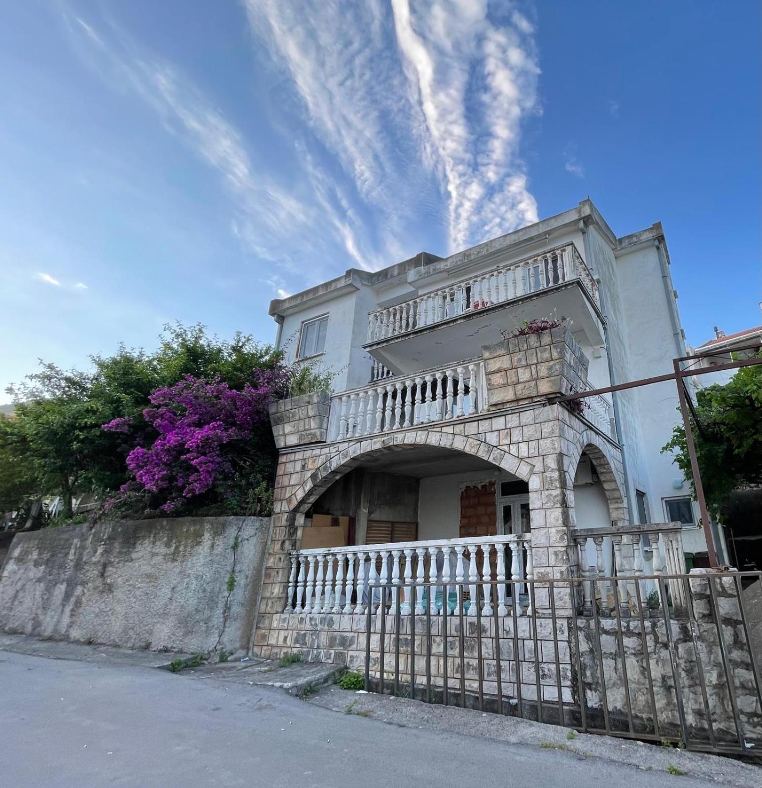 Budva Lux Apartments Bagian luar foto